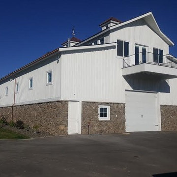 White Traditional Barn Design & Build