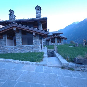 case in pietra e legno