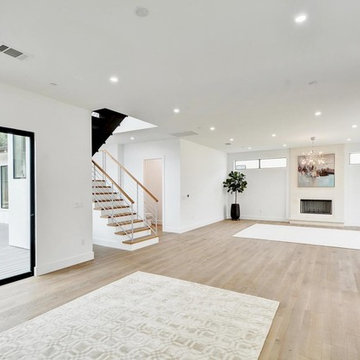 2 Story Beauty - Reclaimed Ivory White Oak