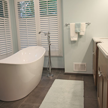Cool Blue Transitional Bath - Troy, MI