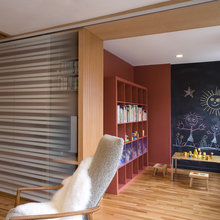 toyroom/basement