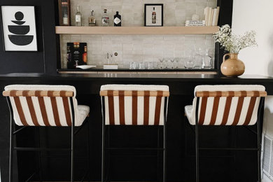 Example of a minimalist home bar design in Baltimore