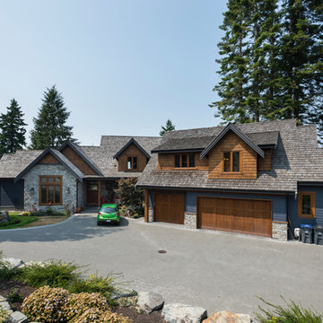 Craftsman Home Overlooking Ocean