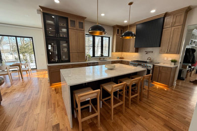 Kitchen - modern kitchen idea in Other