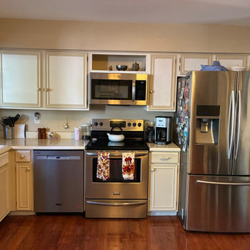 Arvada, CO Kitchen Replacement Raised Panel Cabinet Doors & Drawer Fronts