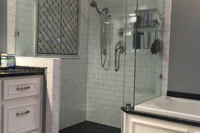 Example of a trendy bathroom design in Dallas