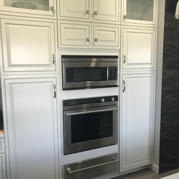 Transitional Farmhouse Kitchen
