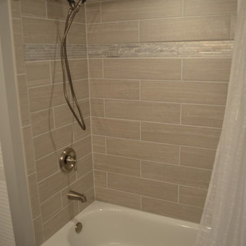Mont Clare Bathroom