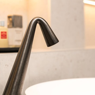 Modern Bathroom