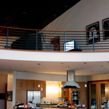 URBAN LOFT MEETS THE LAKE