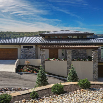 Glaize 2 - Custom Lake Front Home
