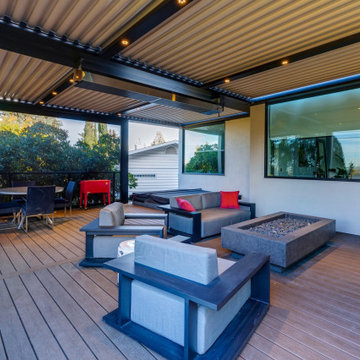 Calgary West StruXure Adjustable Pergola with Phantom Motorized Screens & Lights