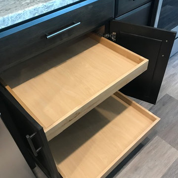 Functional Family Home (Kitchen, Bath, & Laundry)