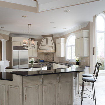 Habersham/Clive Christian Influenced Kitchen