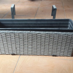 Resin Wicker Planter with Hanger - Products