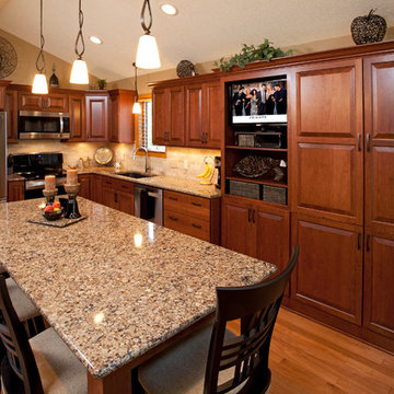 Lakeville Cherry Kitchen