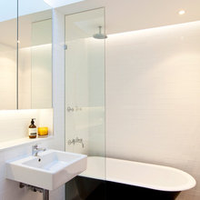 shower/tub enclosure