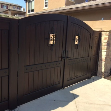 Tuscan Style Custom Gates by Garden Passages