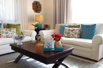 Inspiration for a transitional home design remodel