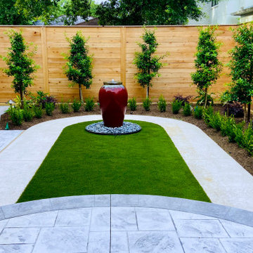 Pet Friendly, Modern Yard in West University (Houston), Texas