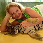 Kate Barton's photo