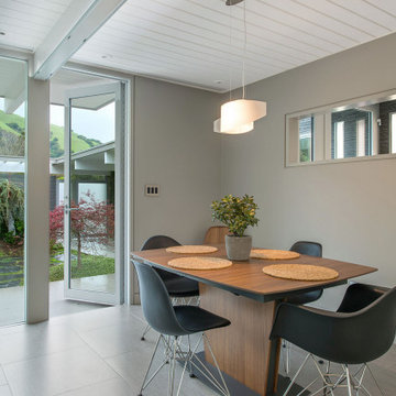 Mid-Century Mod