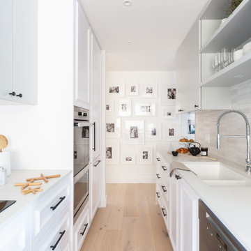 Contemporary Kitchen