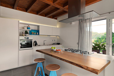 Photo of a contemporary kitchen in Turin.