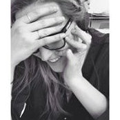 Laurence Gs's photo