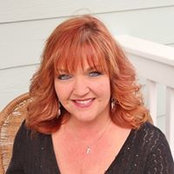 Lisa Barrett's photo