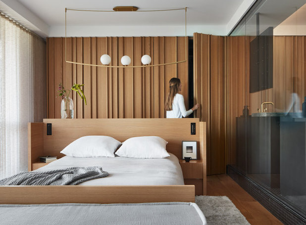 Contemporary Bedroom by Searl Lamaster Howe Architects