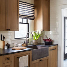 Lake Kitchen