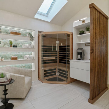 Primary Bath With a Built-in Spa