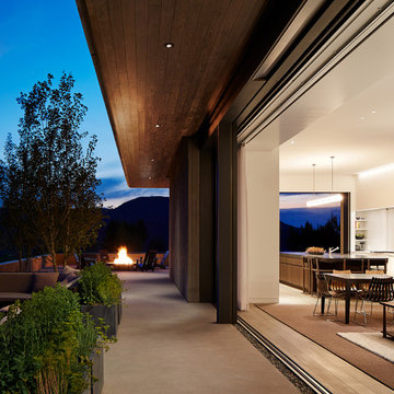 Mountain Modern Retreat