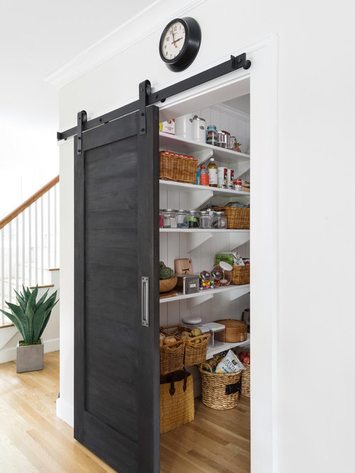 Küchen mit Vorratsschrank Ideen, Design & Bilder | Houzz