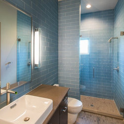 Modern Executive Estate in Chateau Du Lac, Flower Mound, TX - Products