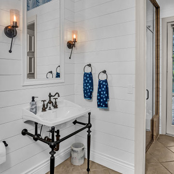 Florida Modern Pool Bath