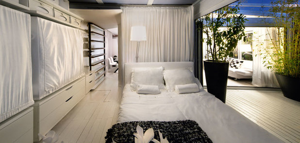 Современный Спальня by HRuiz Architecture & Design Team