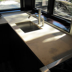 Malibu Contemporary Residence SSA - Kitchen Countertops