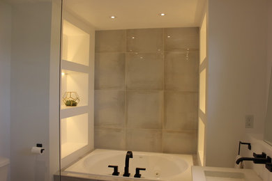 Minimalist bathroom photo in Other
