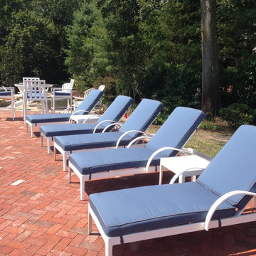 Chaise Lounge Chairs for Pool Area