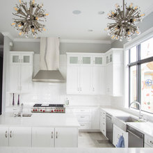Kitchen - Shaker upper cabinets
