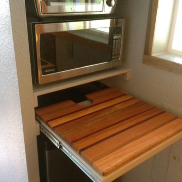 200 Sq Ft Tiny House with Full kitchen and Bath