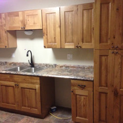 Rustic Knotty Oak - Kitchen Cabinetry