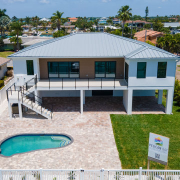 Contemporary Waterfront Balcony & Stair Cable System