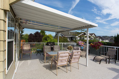 Sunny Deck with Awning