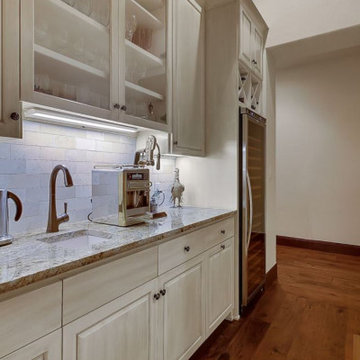 Expansive Kitchen and Wet Bar