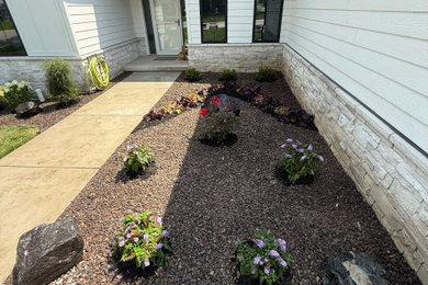 Design ideas for a modern landscaping in Omaha.