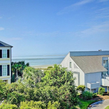 3751 Beach Court
