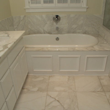 Bianco Calacatta Marble bathroom